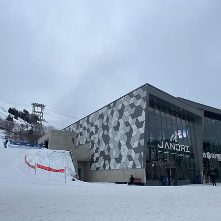 Petit Appartement Labellise Les 2 Alpes Residence Arc En Ciel Telesiege Petite Aiguille Ле дез Альп Экстерьер фото